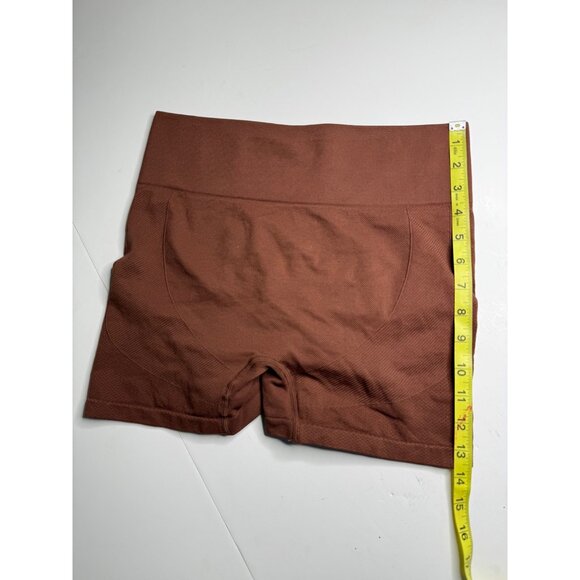 Seamless Brown 2-Piece Yoga Set With Long Sleeve Top & High-Waisted Shorts Thumb - Picture 4 of 7